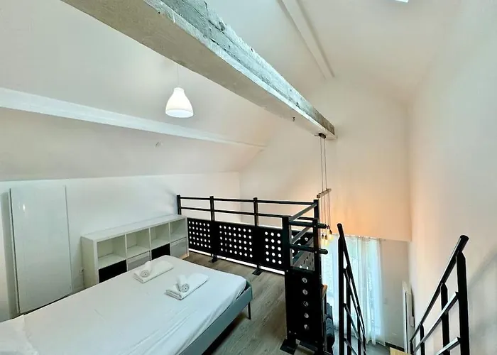 Au Coeur Des Moissons *